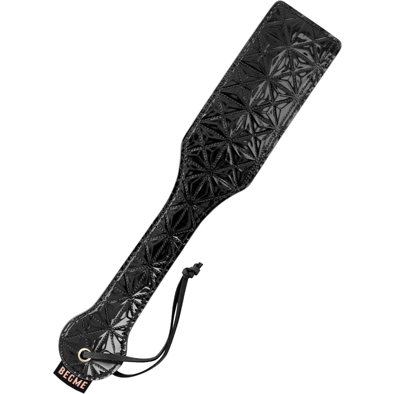 Plácačka BEGME Black Edition z veganské kůže