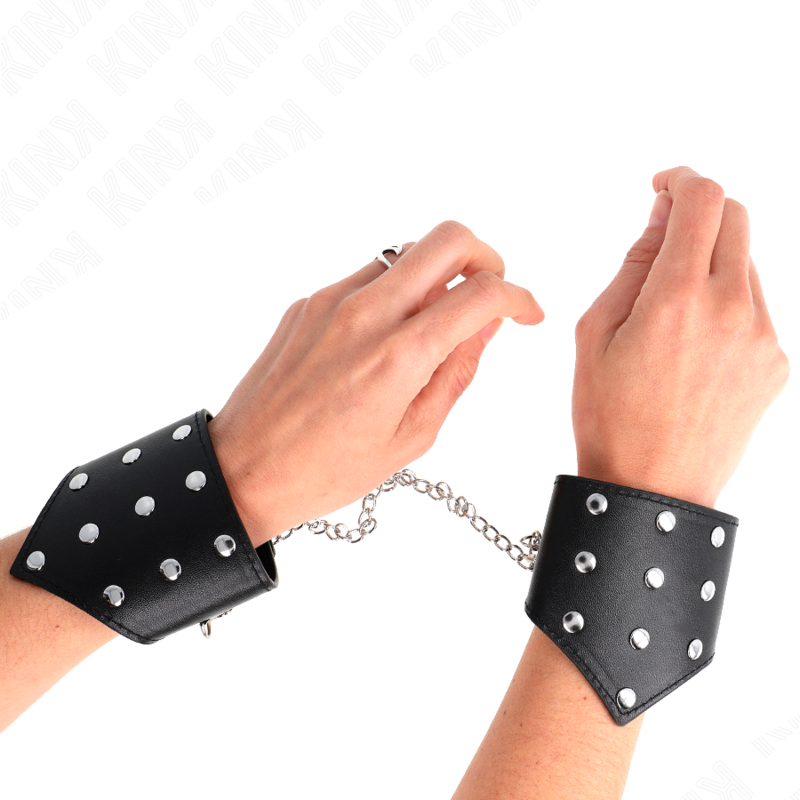 Černá pouta na zápěstí KINK s řetízkem, nastavitelná