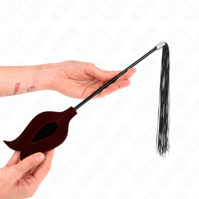 Silikonový bičík KINK s růžovou třásní, 45 cm